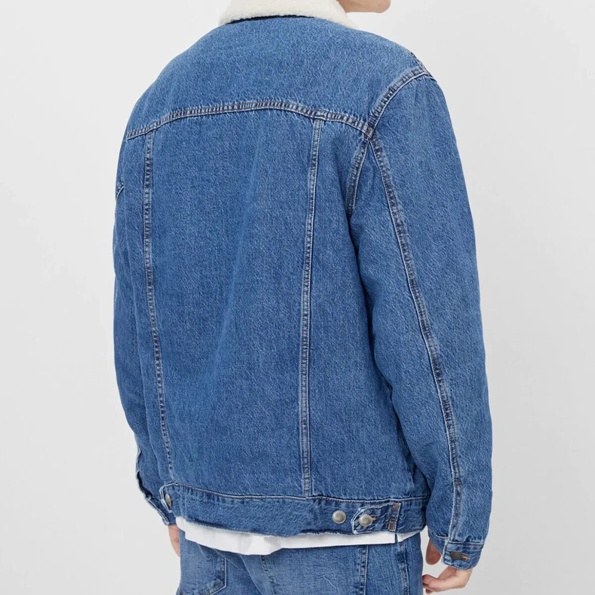 Fur collar denim jackets